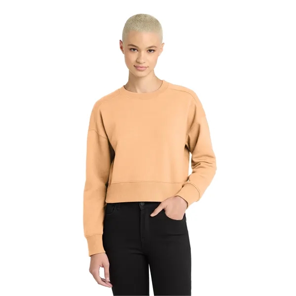 District Women's Perfect Weight Fleece Cropped Crew
