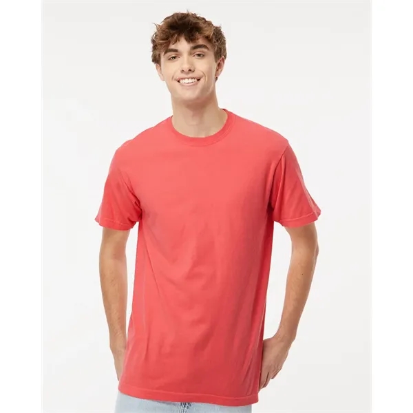 M&O Unisex Vintage Garment-Dyed T-Shirt