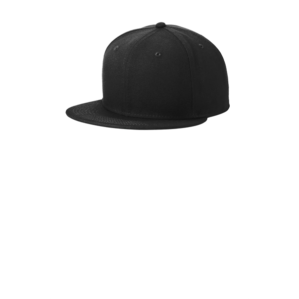 New Era Standard Fit Flat Bill Snapback Cap